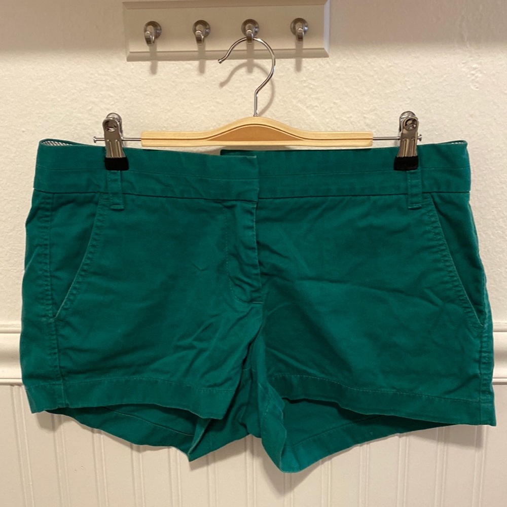 J. Crew 3” chino shorts, Kelly green, size 8